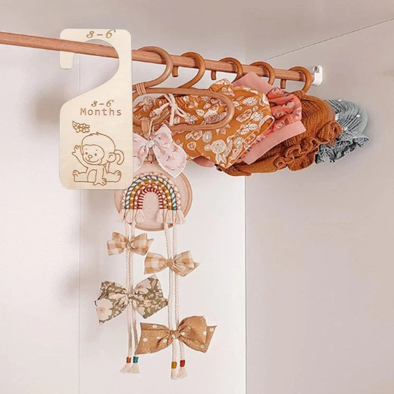 7 Pcs Baby Closet Size Dividers Wooden Baby Closet Organizers from Newborn Infant to 24 Months for Home Nursery Baby Clothes