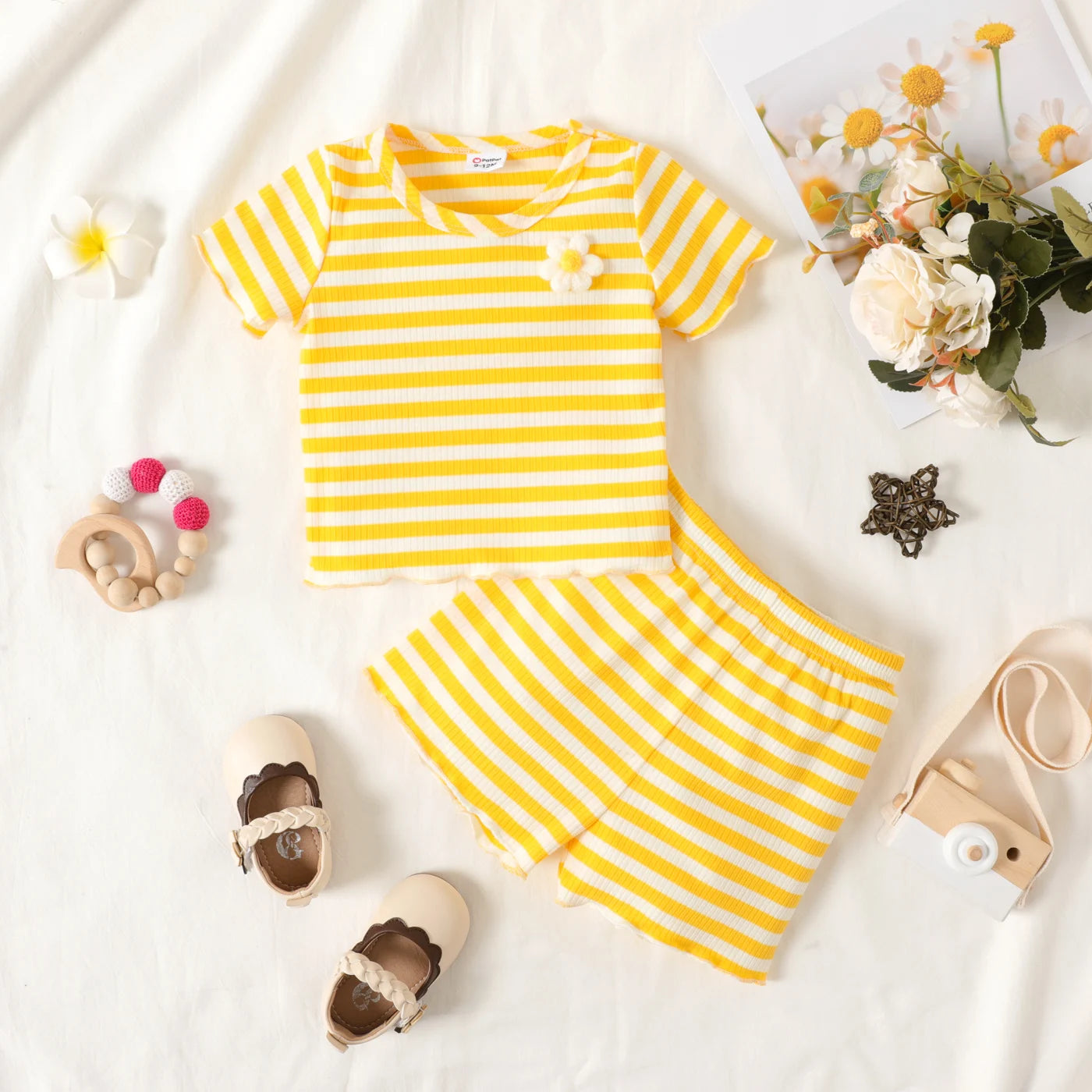 2pcs Baby Girl 3D Flower Design Striped Clothes Set