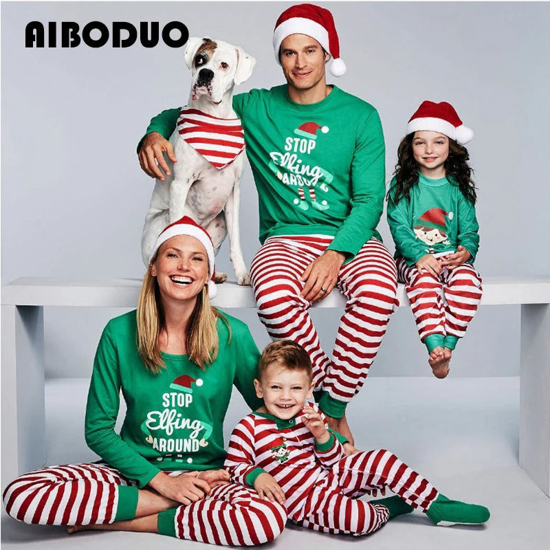 2024 Family Matching Christmas Pajamas Set Letter Print Matching Clothes Adult Kid Pyjamas Baby Romper Soft Sleepwear Xmas Look