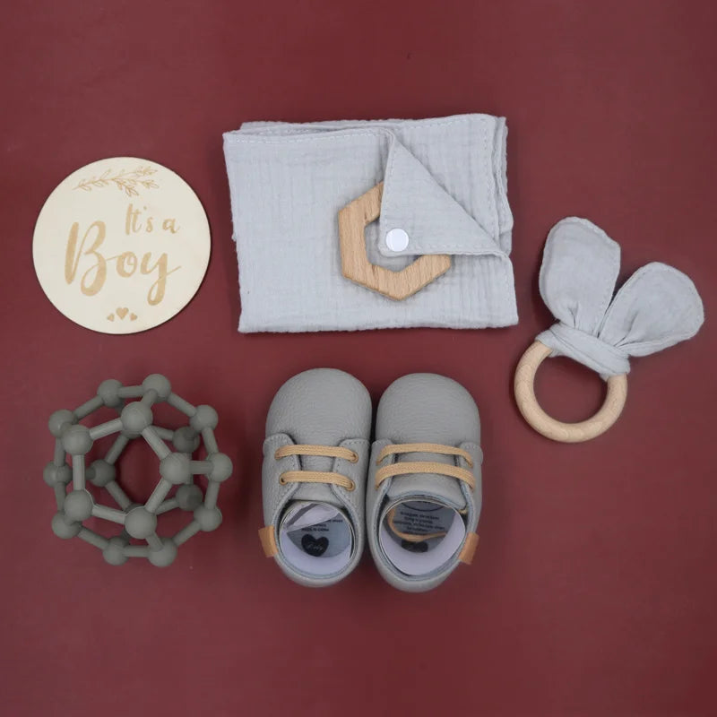 Baby Gift Box Genetic Ball Toddler Shoes Rabbit Ears Toy Grindy Bear