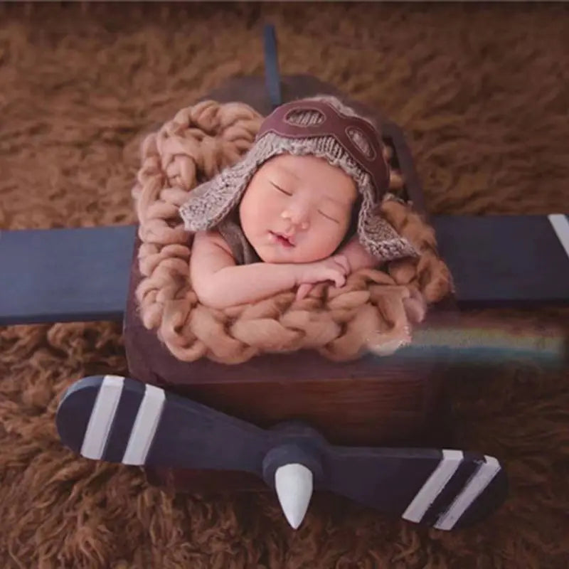 Newborn Photography Props Posing Props Baby Shoot Accessories Wood Retro Plane Baby Posing The Hundred Day Photo Creative Props