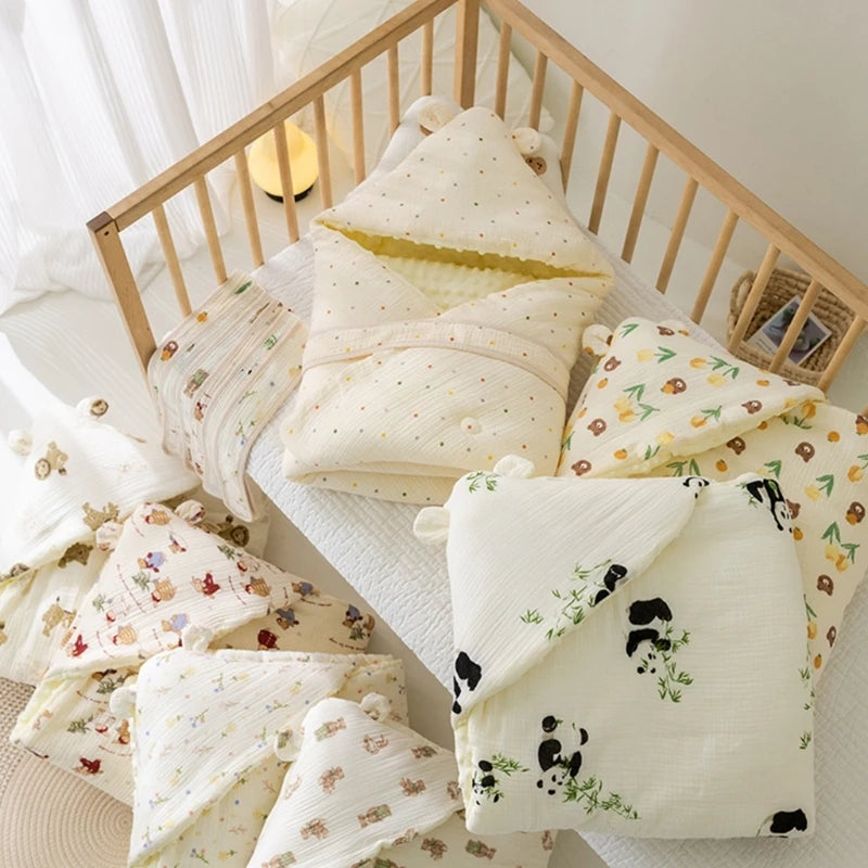Cotton Flannel Baby Blanket Swaddle Hooded Cartoon Bear Print Winter Warm Baby Quilt Fleece Thickened Newborn Sleeping Bag