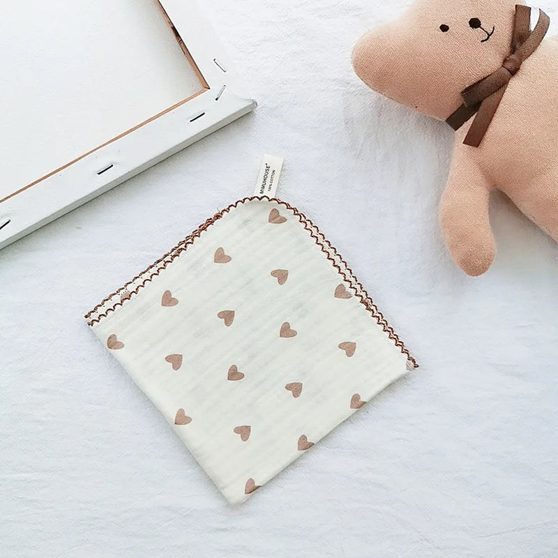 Cotton Baby Face Towel Newborn Baby Items 4 Layer Muslin Baby Bibs Handkerchief Soft Saliva Towel Triangle Feeding Burp Cloths