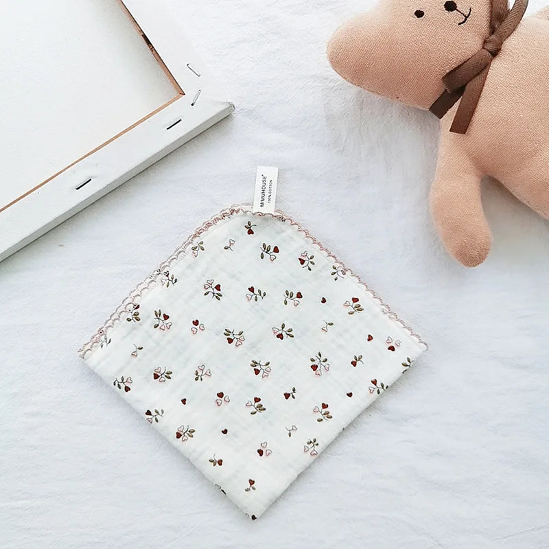 Cotton Baby Face Towel Newborn Baby Items 4 Layer Muslin Baby Bibs Handkerchief Soft Saliva Towel Triangle Feeding Burp Cloths