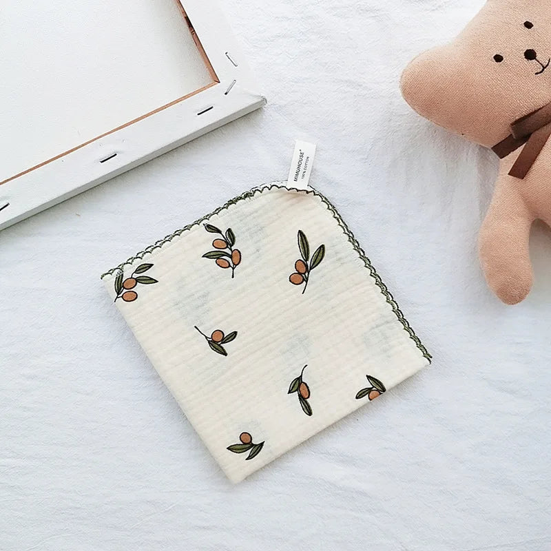 Cotton Baby Face Towel Newborn Baby Items 4 Layer Muslin Baby Bibs Handkerchief Soft Saliva Towel Triangle Feeding Burp Cloths